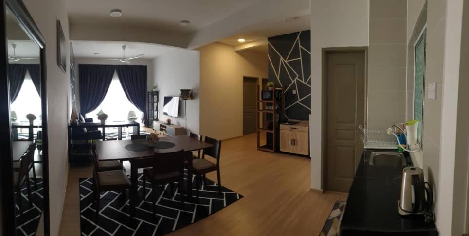 Chombies Muslim Homestay Tanah Rata Ngoại thất bức ảnh